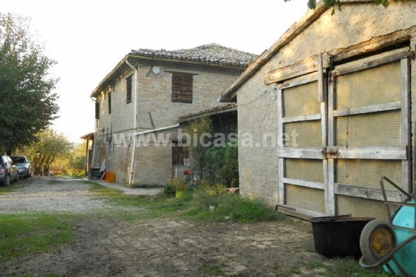 dscn1511 - Unifamiliare Casa singola Pesaro (PU) CENTRO CITTA, VILLA FASTIGI 