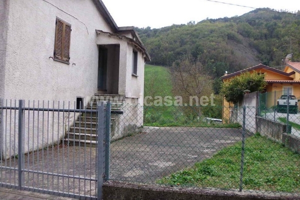 dsci0125 - Unifamiliare Casa singola Sassocorvaro Auditore (PU)  